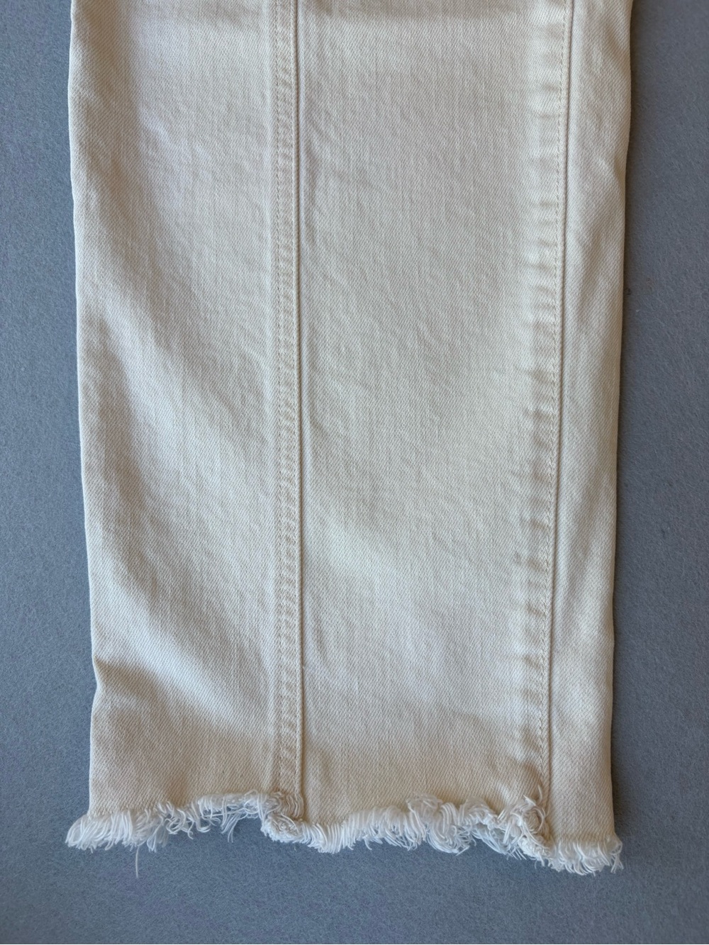 Old Navy High Waisted OG Loose Off-White Wide Leg Stitch-Front Utility Jeans sz8 - Picture 3 of 10